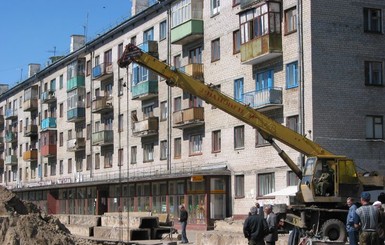 Мэр Донецка распорядился в кратчайшие сроки зарыть все коммунальные ямы