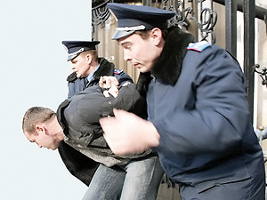 Феодосийские милиционеры стали хулиганами
