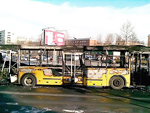 В центре Симферополя сгорел автобус