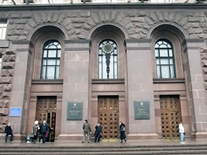 Попов поручил провести чистки в столичной мэрии
