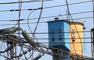 На Донетчине аномальную жару не выдерживают трансформаторы - взрываются