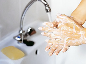 Главный санврач Украины Сергей Рыженко просит чаще мыть руки