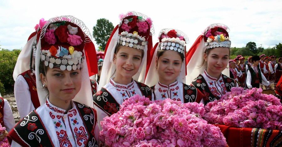 В Болгарии открыли Фестиваль роз