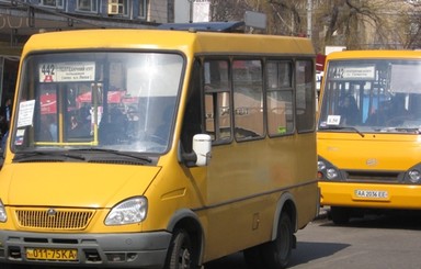 Кременчугские маршрутчики просят из-за жары ввести сиесту