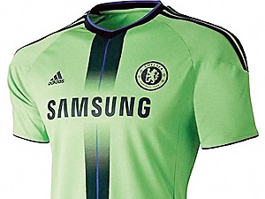 Абрамович купил для «Челси» зеленую гламурную форму