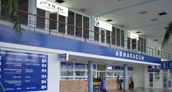 Симферопольский аэропорт превратился в сауну 