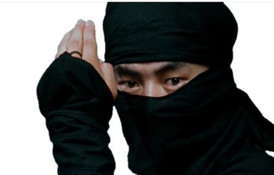 Начинающий китайский ниндзя проглотил лезвия, кусачки для маникюра и педикюра, гвозди и угодил в больницу