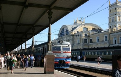 Ко Дню независимости «Укрзалізниця» назначила 8 дополнительных поездов