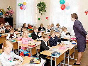 К октябрю школы столицы снабдят учебниками