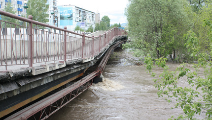 Наводнение на Алтае нарастает, есть жертвы