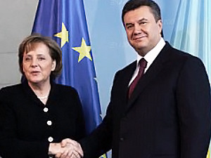 Янукович заявил, что безвизовый режим с ЕС - вопрос ближайшего будущего