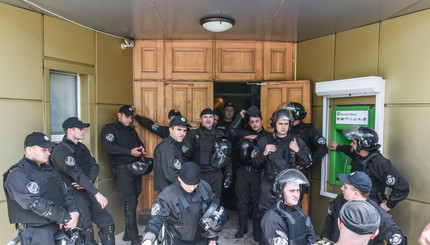 В Одессе проукраинские активисты заблокировали суд  из-за дела 2 мая