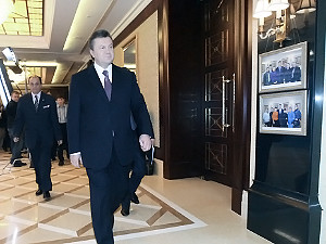 Янукович потерял 20 процентов рейтинга, а  Азаров – 15