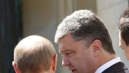 Петр Порошенко пообщался с Владимиром Путиным