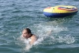 Севастопольский экстремал проплыл по Черному морю 140 километров 