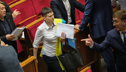 Первый день Савченко в Раде