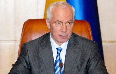 Азаров запретил своим подчиненным говорить о выборах 