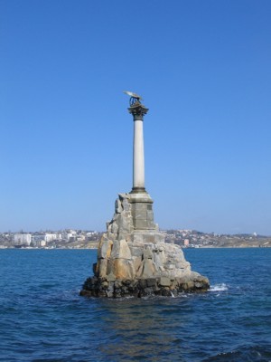 В Севастополь едут Вера Глаголева и Станислав Говорухин 