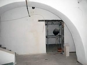 Одесские строители обнаружили в подвале одного из домов человеческие останки