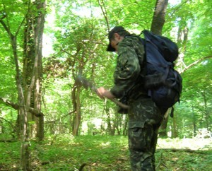 В крымских лесах спасатели всю ночь искали заблудившегося полтавчанина