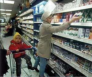 Минэкономики запретит продавать «престижные» места на полках в супермаркетах