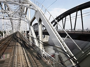 В Киеве открыли Дарницкий мост