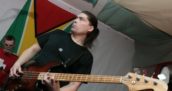 Афиша октября: Квазимодо, Гоша Куценко и другие красивые мужчины