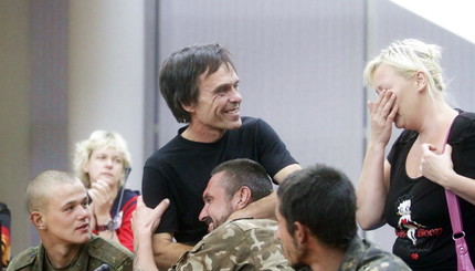 Десять украинских бойцов освобождены из плена