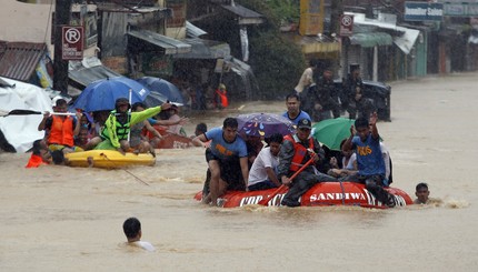 Филиппины накрыл тайфун