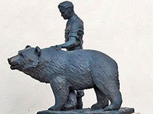 Медведю - борцу с Гитлером поставят памятник