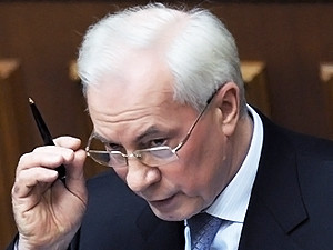 Азаров пожаловался европейцам на то, что его «полощут» украинские СМИ
