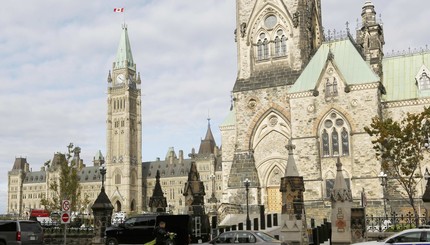 Стрельба возле парламента в Канаде