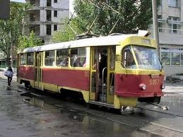 В Харькове трамвай переехал женщину