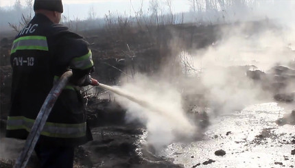Горение торфяников в Киевской области затянулось до холодов.