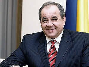 Министр здравоохранения Зиновий Мытник победил на выборах в Коломыи  