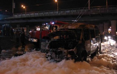 Сгоревшая «Газель» чуть не сорвала открытие развязки на Московской площади