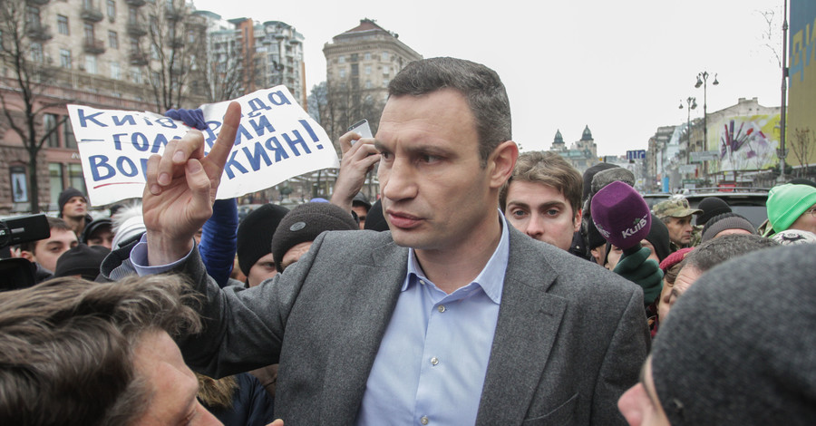 В Киеве владельцы МАФов перекрыли центральную улицу 