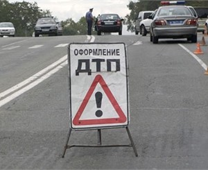 В Крыму фура на полной скорости врезалась в автобус 