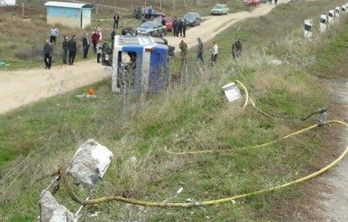 В Крыму перевернулся автобус – пострадали 19 пассажиров 