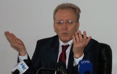 Губернатор Севастополя: «Сотрудники ГАИ должны находиться на опасных участках, а не за кустами»