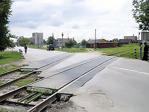Днепропетровское ГАИ просит запретить в области движение на 152 ж/д переездах