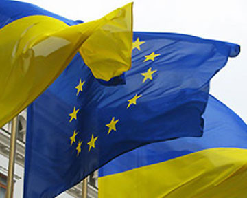 Азаров попросил Польшу пролоббировать вступление Украины в Евросоюз 