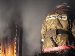 В харьковской пятиэтажке сгорел магазин: эвакуированы 30 человек