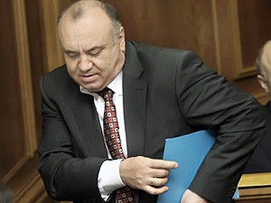 Янукович предложил Раде снять Цушко с должности министра экономики