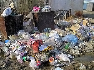 В Киеве фонит мусор
