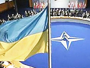 НАТО довольно сотрудничеством с Украиной в 2010 году