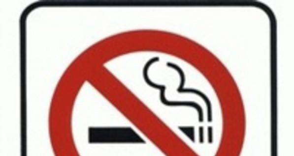 В Феодосии милиция штрафует родителей курящих детишек