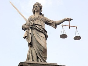 Бывшая судья из Джанкоя обвиняется по трем статьям