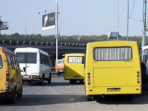 В Киеве изменились маршруты автобусов
