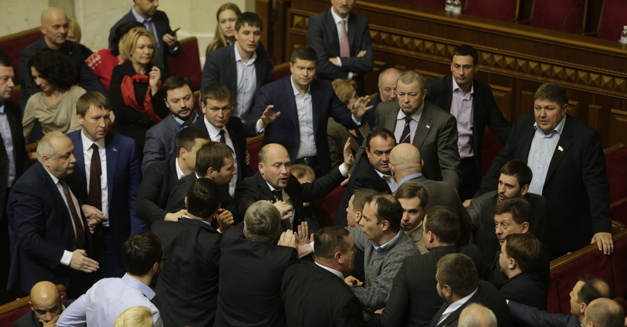 В Раде будут бороться с драками